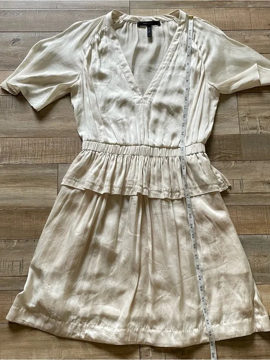 BCBG Max Azria Lourie V Neck Flutter Sleeve Feminine Tiered Summer Dress - Picture 6 of 13